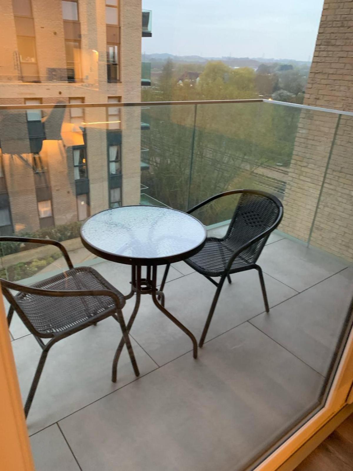 The Godfreys, Edinburgh Way, Harlow Ngoại thất bức ảnh